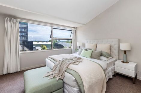 Photo of property in 2/300 Parnell Road, Parnell, Auckland, 1052