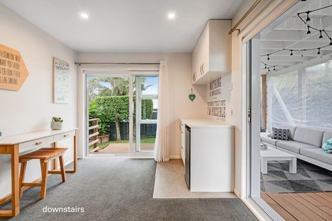 Photo of property in 1/302 Sunset Road, Windsor Park, Auckland, 0632