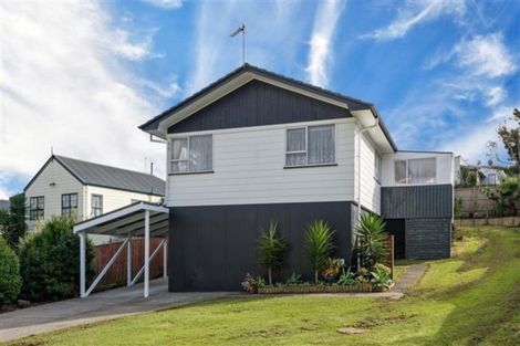 Photo of property in 36 Aronia Way, Goodwood Heights, Auckland, 2105