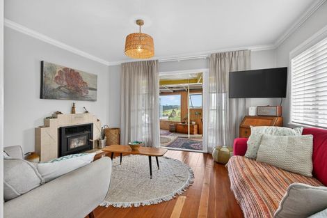 Photo of property in 1 Griffin Road, Maungaturoto, 0520