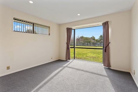 Photo of property in 1 Newton Place, Amberley, 7410