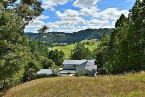 Photo of property in 68 Mahurangi West Road, Puhoi, Warkworth, 0983