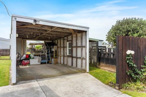Photo of property in 210 Chartwell Avenue, Whangamata, 3620