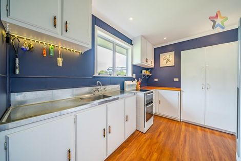 Photo of property in 1 Taku Matenga Grove, Korokoro, Lower Hutt, 5012