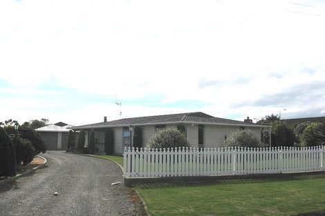Photo of property in 22 Tawa Street, Tokomaru, Palmerston North, 4474