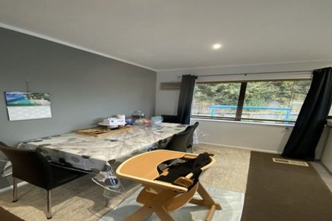 Photo of property in 33 Omapere Street, Whitby, Porirua, 5024