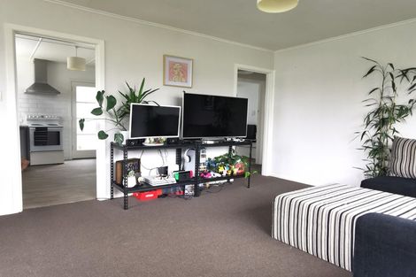 Photo of property in 1/1302 Caroline Road, Mayfair, Hastings, 4122