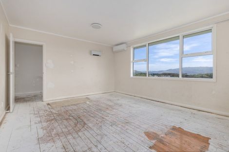 Photo of property in 8 Penguin Grove, Waitangirua, Porirua, 5024