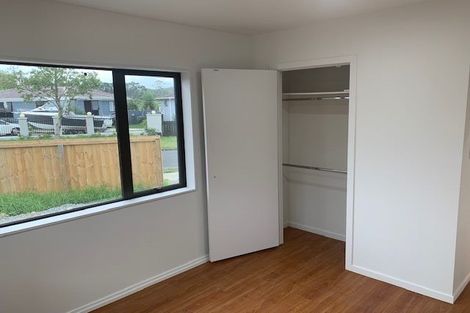 Photo of property in 4a Karepo Crescent, Ranui, Auckland, 0612