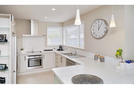 Photo of property in 2/158 Harewood Road, Papanui, Christchurch, 8053