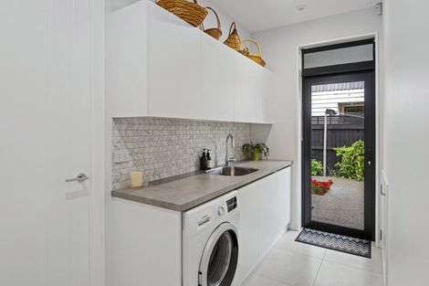 Photo of property in 36 Weka Street, Fendalton, Christchurch, 8041