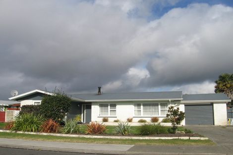 Photo of property in 21 Folkestone Drive, Flaxmere, Hastings, 4120