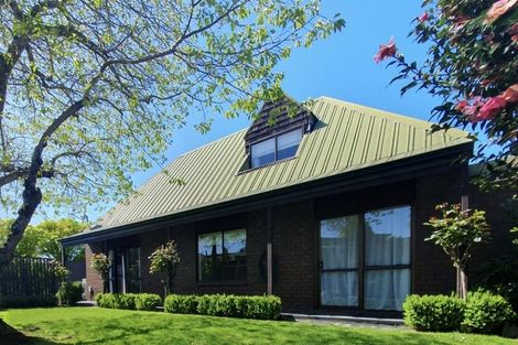 Photo of property in 31a Larch Place, Casebrook, Christchurch, 8051