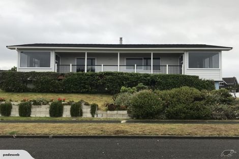 Photo of property in 14 Oratia Street, Waikanae Beach, Waikanae, 5036