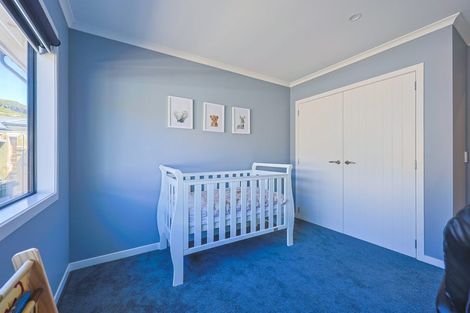 Photo of property in 9 Weatherdeck Close, Whitby, Porirua, 5024