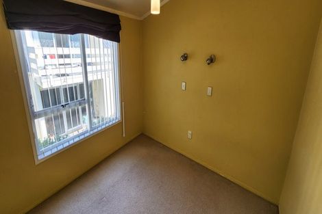 Photo of property in 98 Frankley Road, Frankleigh Park, New Plymouth, 4310