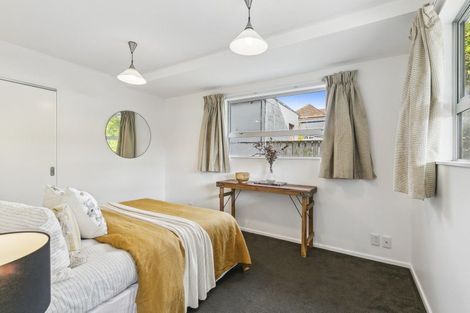 Photo of property in 51b Herald Street, Berhampore, Wellington, 6023