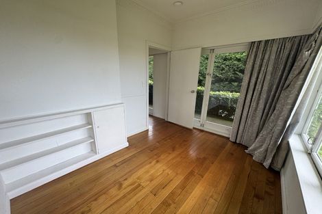 Photo of property in 27 Heath Avenue, Northcote, Auckland, 0627