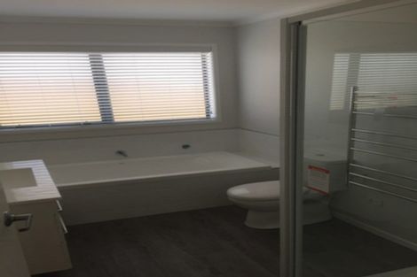 Photo of property in 18 Furlong Road, Papamoa, 3118