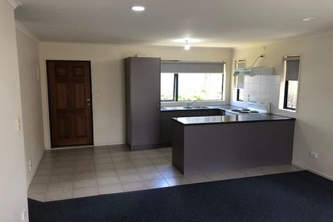 Photo of property in 12 Japonica Drive, Beach Haven, Auckland, 0626
