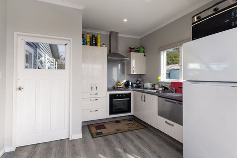 Photo of property in 96 Shearman Street, Waimate, 7924