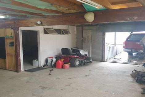 Photo of property in 10 Sabana Place, Unsworth Heights, Auckland, 0632