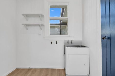 Photo of property in 6 Lowry Street, Waiau, 7332