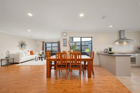 Photo of property in 48 Basra Drive, Henderson, Auckland, 0612