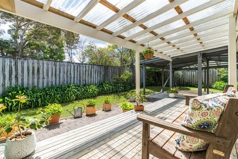 Photo of property in 59 Chelsea View Drive, Chatswood, Auckland, 0626