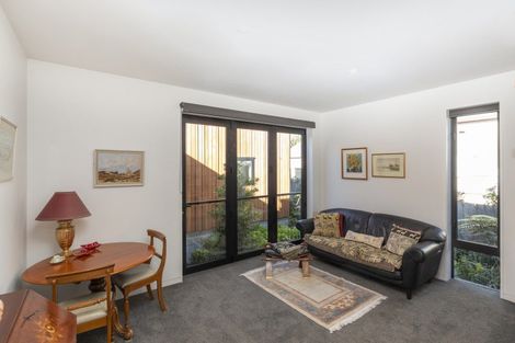 Photo of property in 35 Poynder Avenue, Merivale, Christchurch, 8014