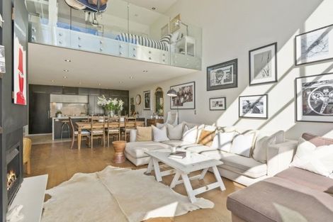 Photo of property in 12 Holly Road, St Albans, Christchurch, 8014