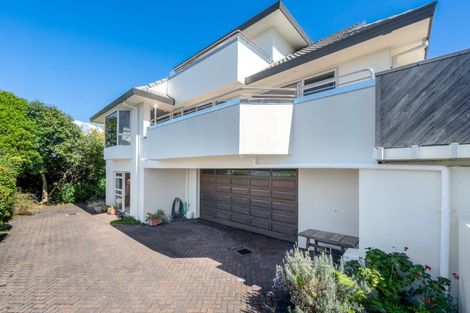 Photo of property in 1 Page Point, Mellons Bay, Auckland, 2014