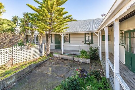 Photo of property in 19 Ruapehu Street, Castlecliff, Wanganui, 4501