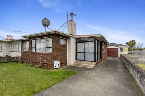 Photo of property in 607 Queen Street East, Levin, 5510