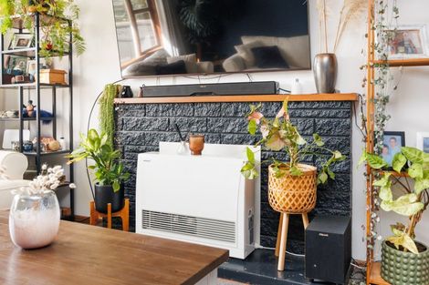 Photo of property in 30 Sutherland Crescent, Westbrook, Palmerston North, 4412