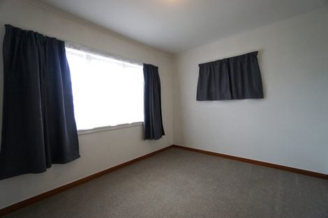 Photo of property in 494 Blockhouse Bay Road, Blockhouse Bay, Auckland, 0600