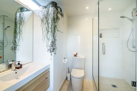 Photo of property in 3/73 Princes Street, Northcote Point, Auckland, 0627