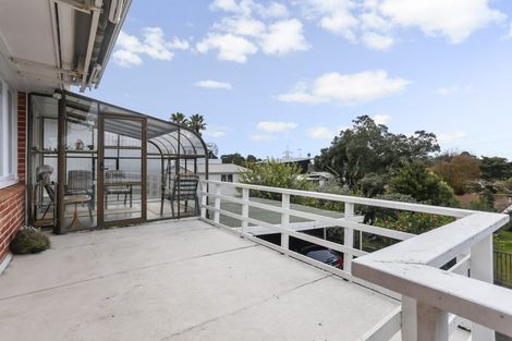 Photo of property in 63 Taunton Terrace, Blockhouse Bay, Auckland, 0600