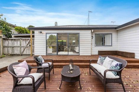 Photo of property in 2/4 Altona Road, Forrest Hill, Auckland, 0620