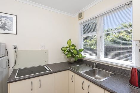 Photo of property in 5 Allen Road, Raumati Beach, Paraparaumu, 5032