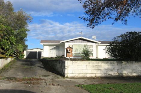 Photo of property in 12 Pinedale Parade, Milson, Palmerston North, 4414