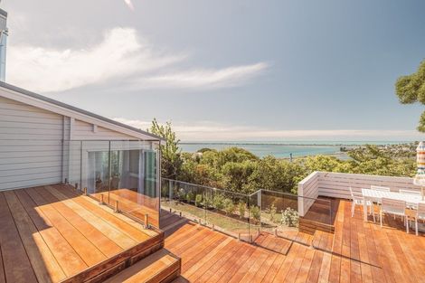 Photo of property in 3 Mortens Lane, Mount Pleasant, Christchurch, 8081