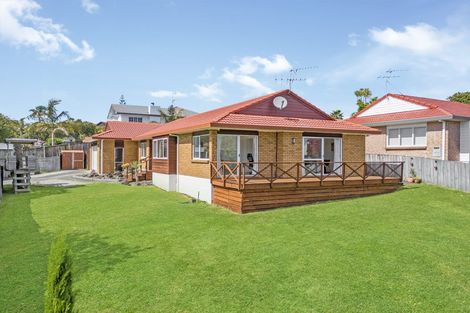 Photo of property in 1/2 Perendale Close, Somerville, Auckland, 2014