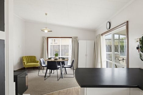 Photo of property in 102 Gonville Avenue, Gonville, Whanganui, 4501