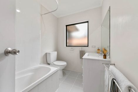 Photo of property in 17c Tirimoana Road, Te Atatu South, Auckland, 0602