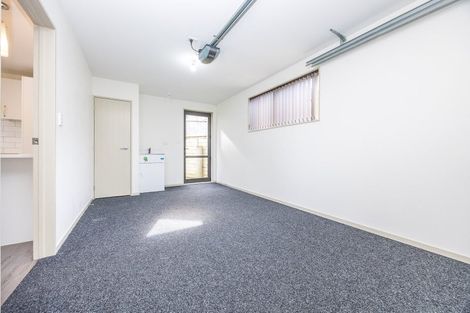 Photo of property in 33 Carole Crescent, Pakuranga, Auckland, 2010