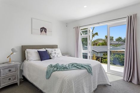 Photo of property in 32a Ohuirehe Road, Coastlands, Whakatane, 3120