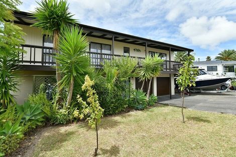 Photo of property in 37 Rawhiti Road, Manly, Whangaparaoa, 0930