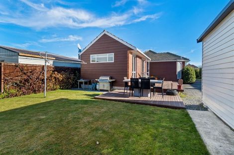 Photo of property in 21 Clipper Place, Redwood, Christchurch, 8051