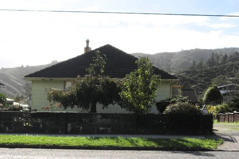 Photo of property in 2/33 Hay Street, Naenae, Lower Hutt, 5011